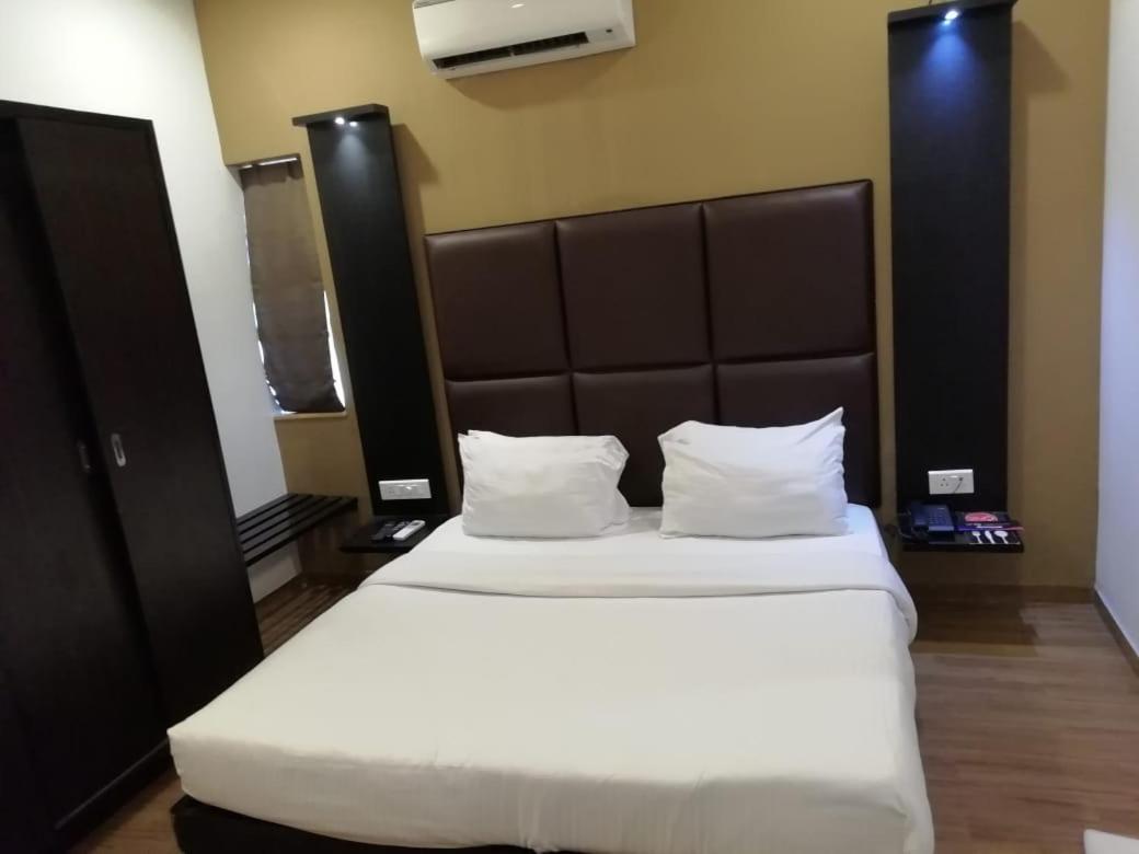 Sinq Beach Resort Calangute Εξωτερικό φωτογραφία